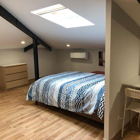 Habitacion Con Cocina Y Bano Бильбао Экстерьер фото
