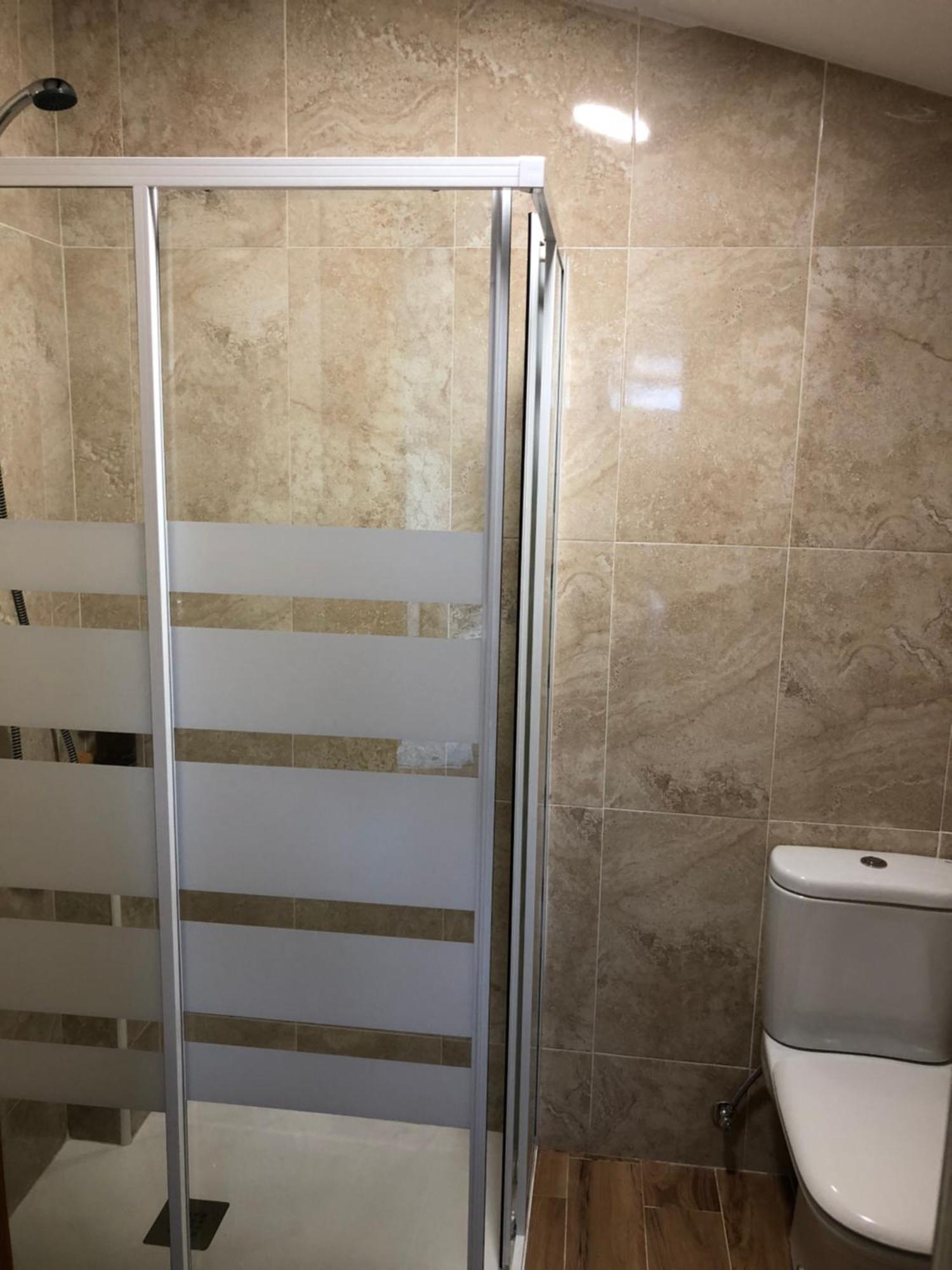 Habitacion Con Cocina Y Bano Бильбао Экстерьер фото